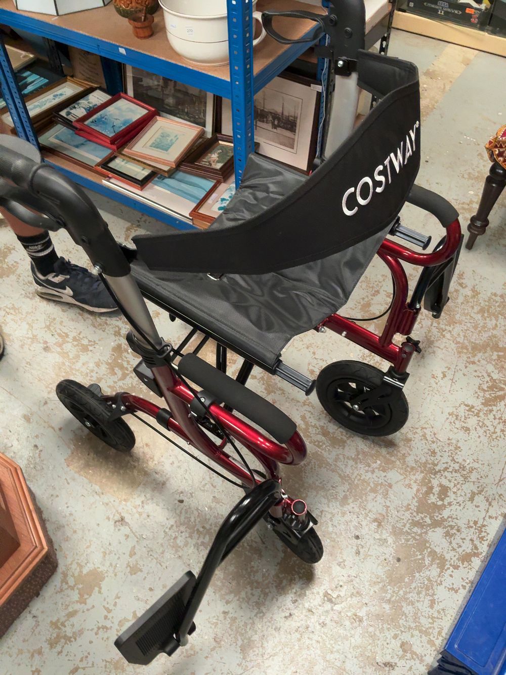 Lot 375: Costway JH10028(HW-6011F) Hybrid Rollator Walker and Transport Chair