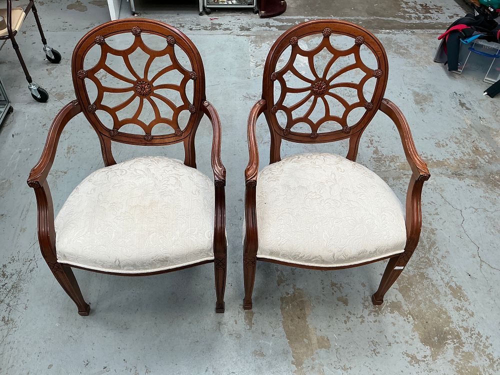 Lot 279: A Pair of Stuart Jones Hepplewhite Revival Mahogany Spiderback Armchairs