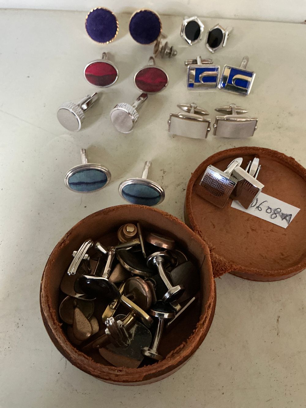 Lot 290: A Collection of Vintage Costume Jewellery Cufflinks and a Leather Case