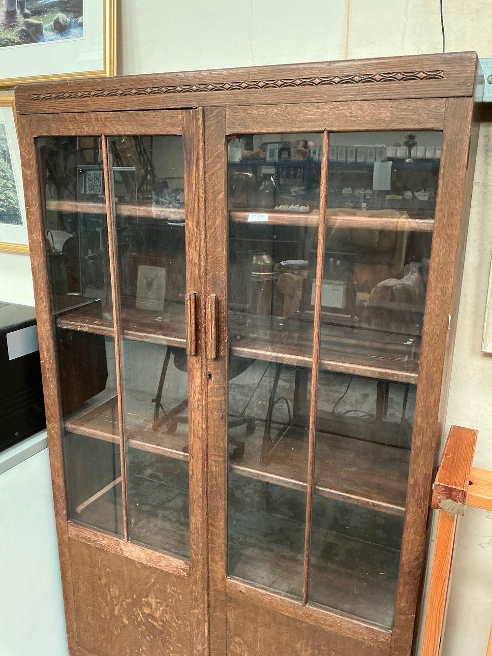 Lot 320: Antique Arts and Crafts Oak Glazed Folio Cabinet