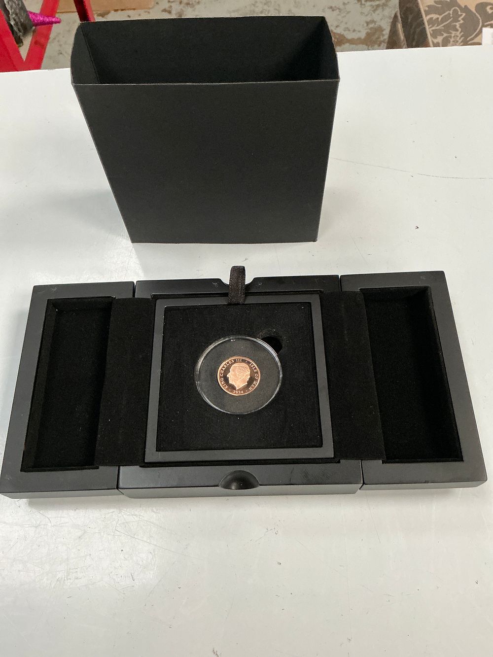 Lot 348: Isle of Man 2024 King Charles III D-Day 80th Anniversary 22ct Gold Commemorative Coin