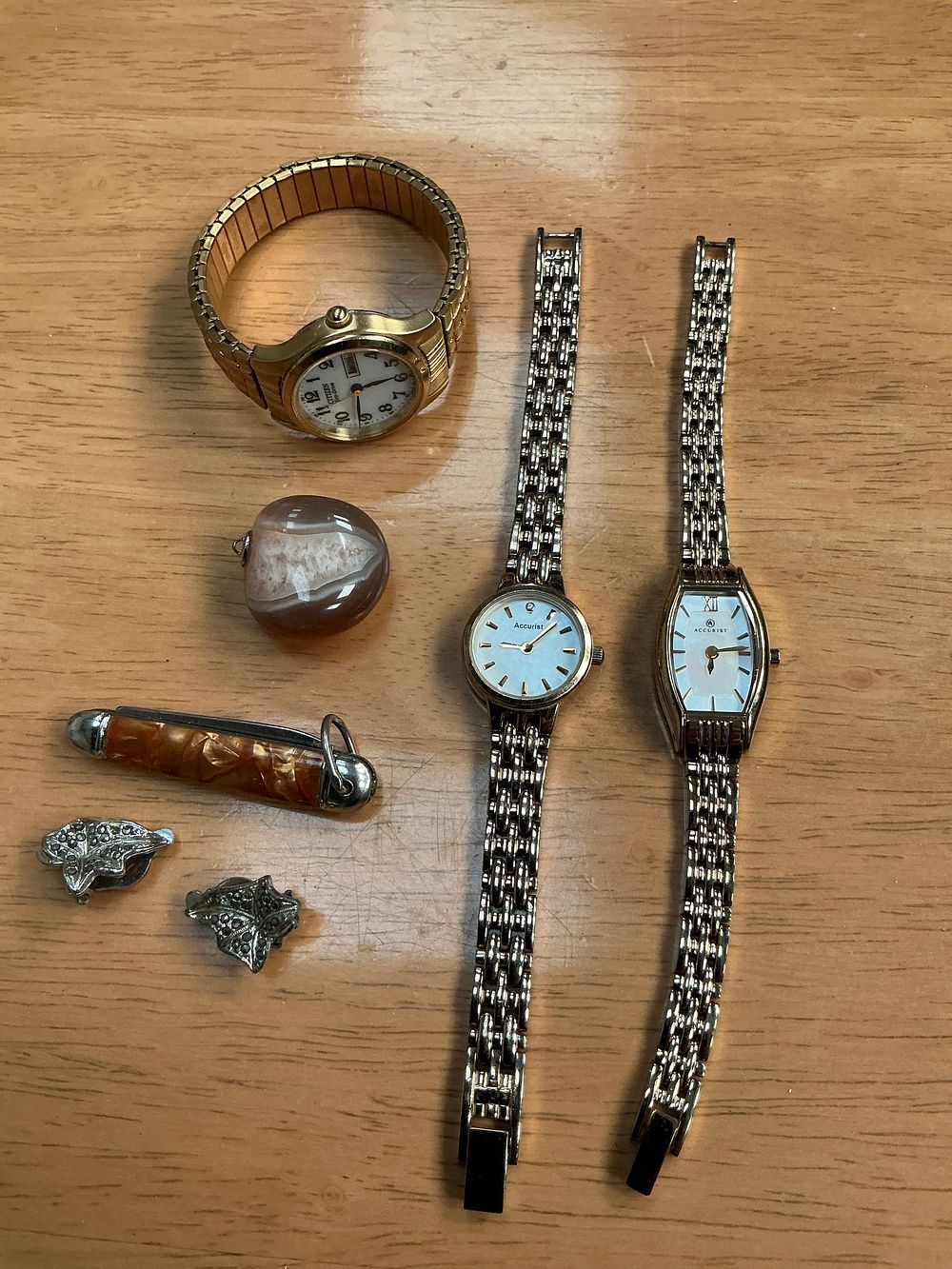 Lot 349: An Assortment of Ladies' Wristwatches and Vintage Curiosities including Citizen and Accurist