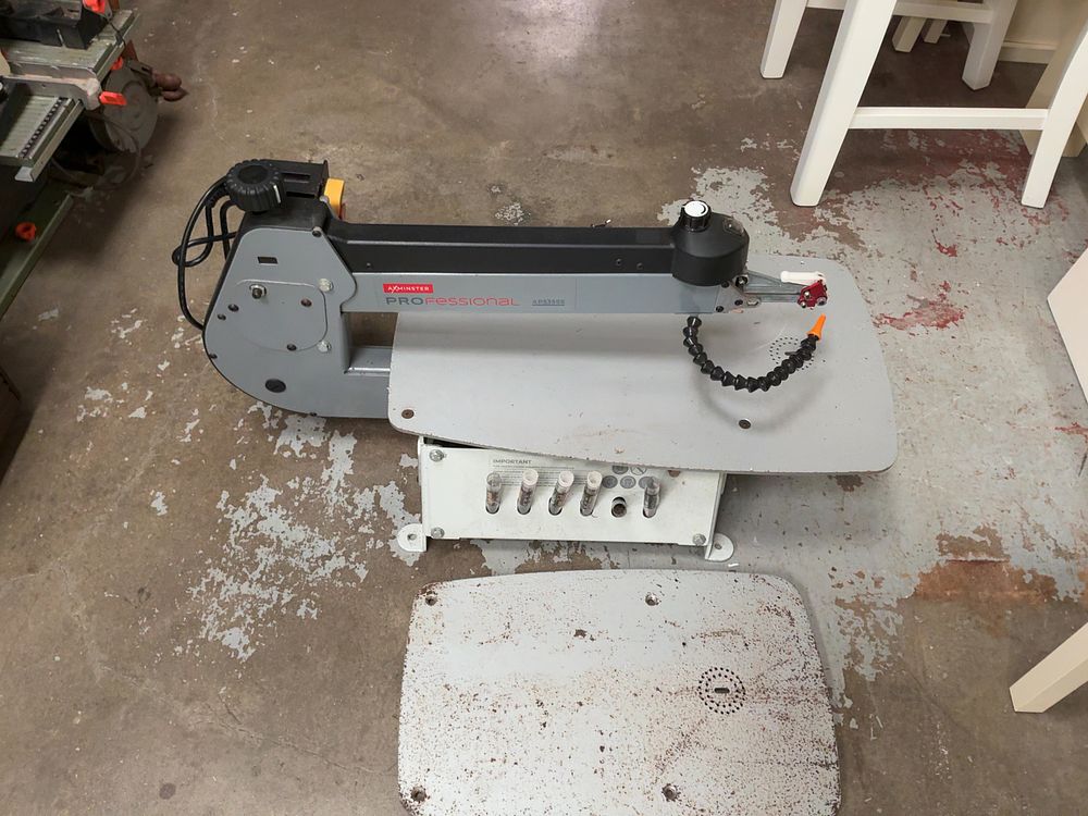 Lot 370: Axminster Professional AP535SS Variable Speed Scroll Saw