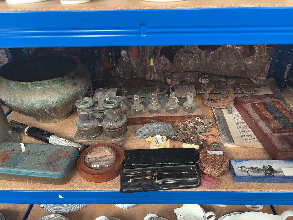 Lot 285: A Collection of Vintage Curiosities and Advertising Ephemera Including Ogden's and Ballantine's Examples