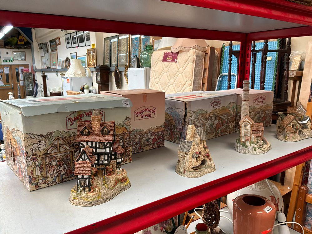 Lot 462: A Collection of Four David Winter Miniature Architectural Sculptures including Squires Hall and Brookside Hamlet with Presentation Boxes