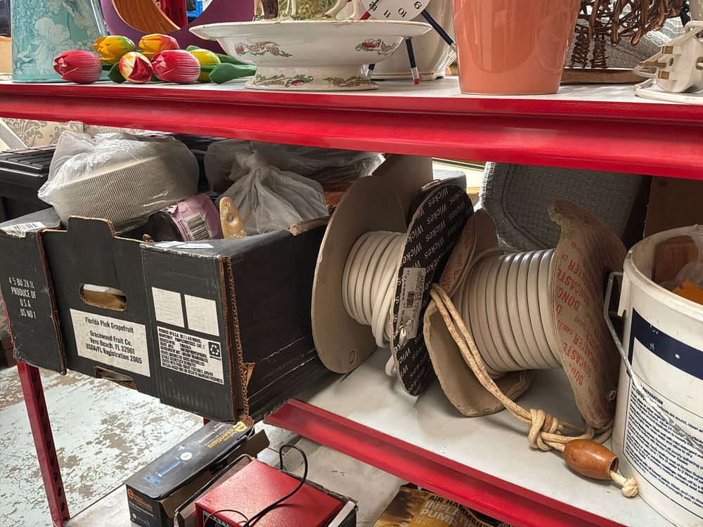 Lot 464: A Collection of Mixed Decorating Supplies and Hand Tools Including Lancaster Cables