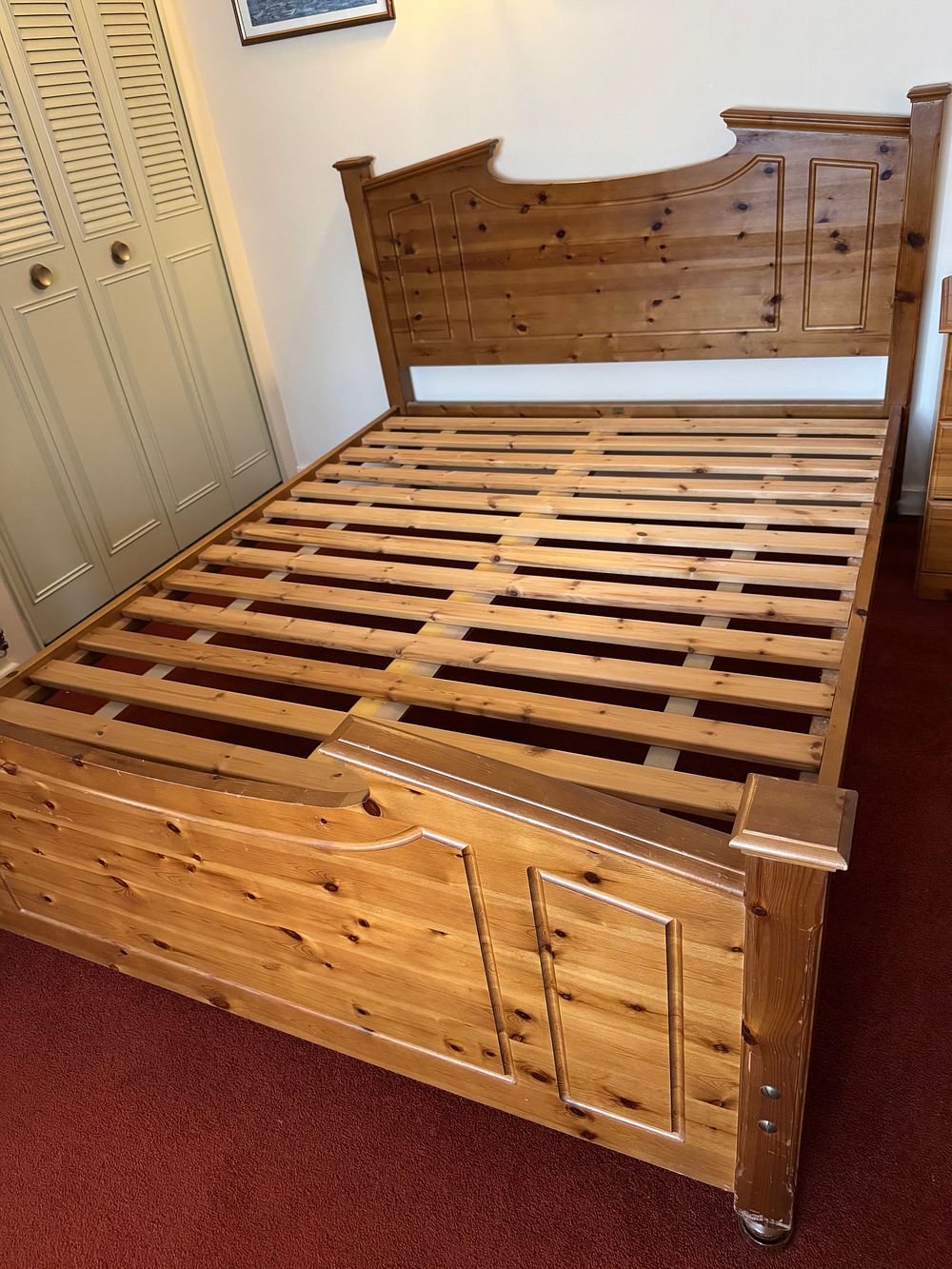 Lot 505: A Traditional Style Solid Pine Bed Frame with a Slatted Base