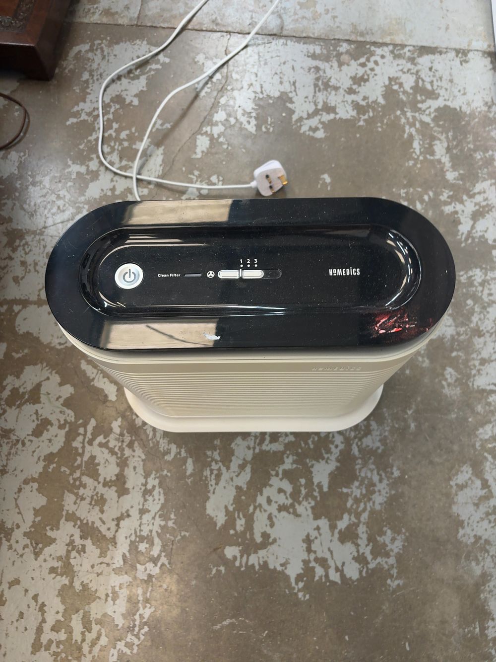 Lot 509: A Mixed Lot of an Air Purifier and a Collection of Acrylic Nesting Tables including HoMedics and a modern table lamp
