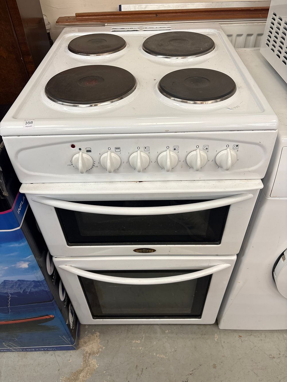 Lot 537: A Belling White Enamel Freestanding Twin Cavity Electric Cooker