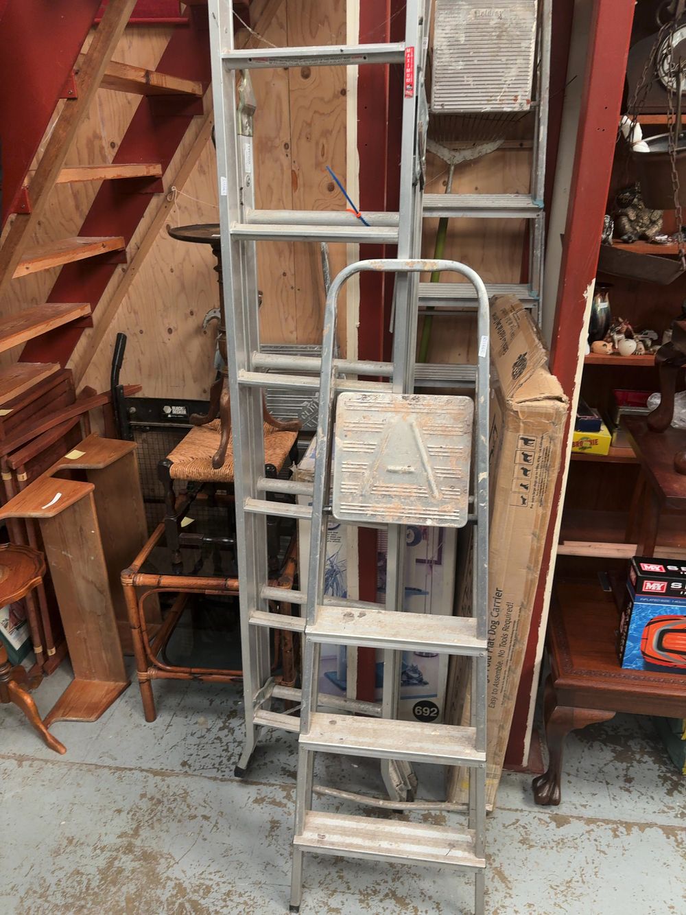 Lot 80: A Trio of Three Aluminium Ladders Including a Beldray Example