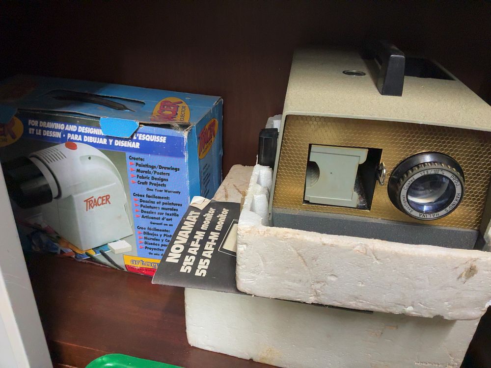 Lot 4: Two Vintage Projectors Including a Halina Halinamat 300 and an Artograph Tracer