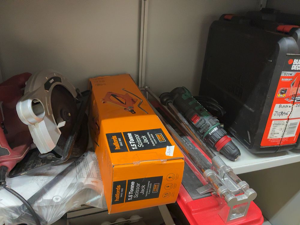Lot 30: An Assortment of Power Tools and Household Maintenance Equipment including Parkside and Black & Decker Examples