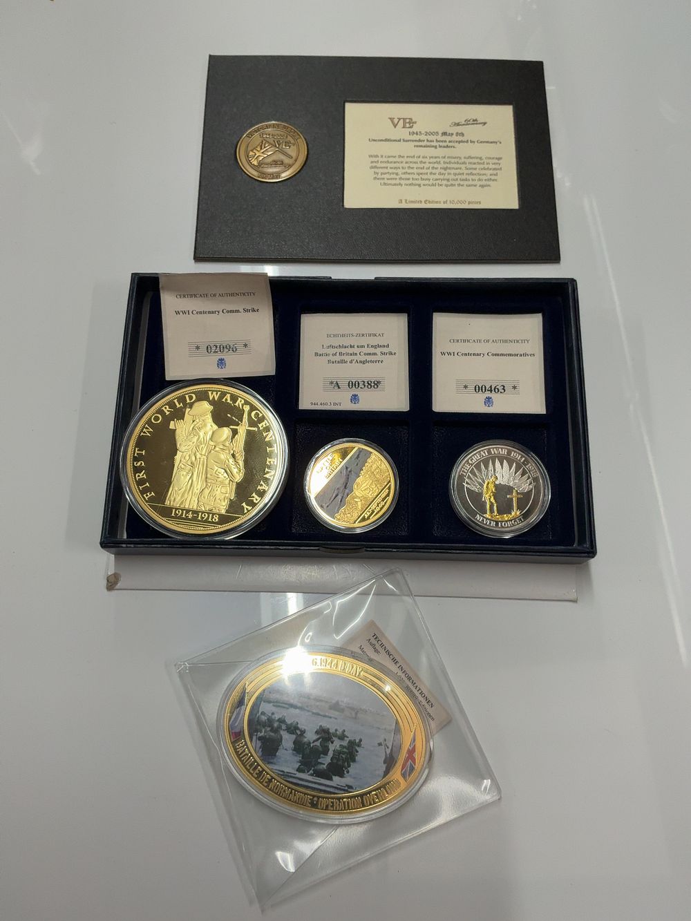 Lot 105: A Collection of Gold-Plated and Silver-Plated Commemorative Medals and Strikes with Presentation Cases