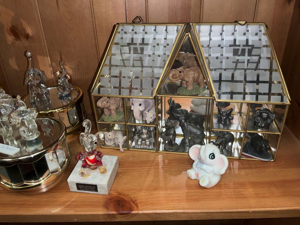 Lot 129: A Collection of Elephant Figurines in Various Materials including a Beckhurst Example with Display Cases