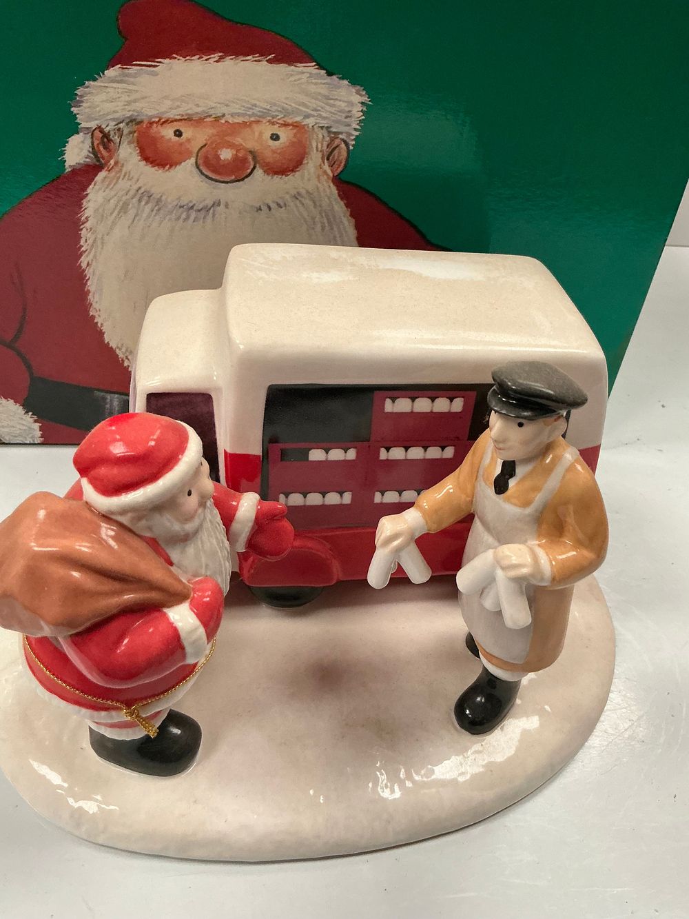 Lot 186: A Pair of Two Coalport Characters Raymond Briggs Father Christmas Bone China Figurines in Presentation Cases