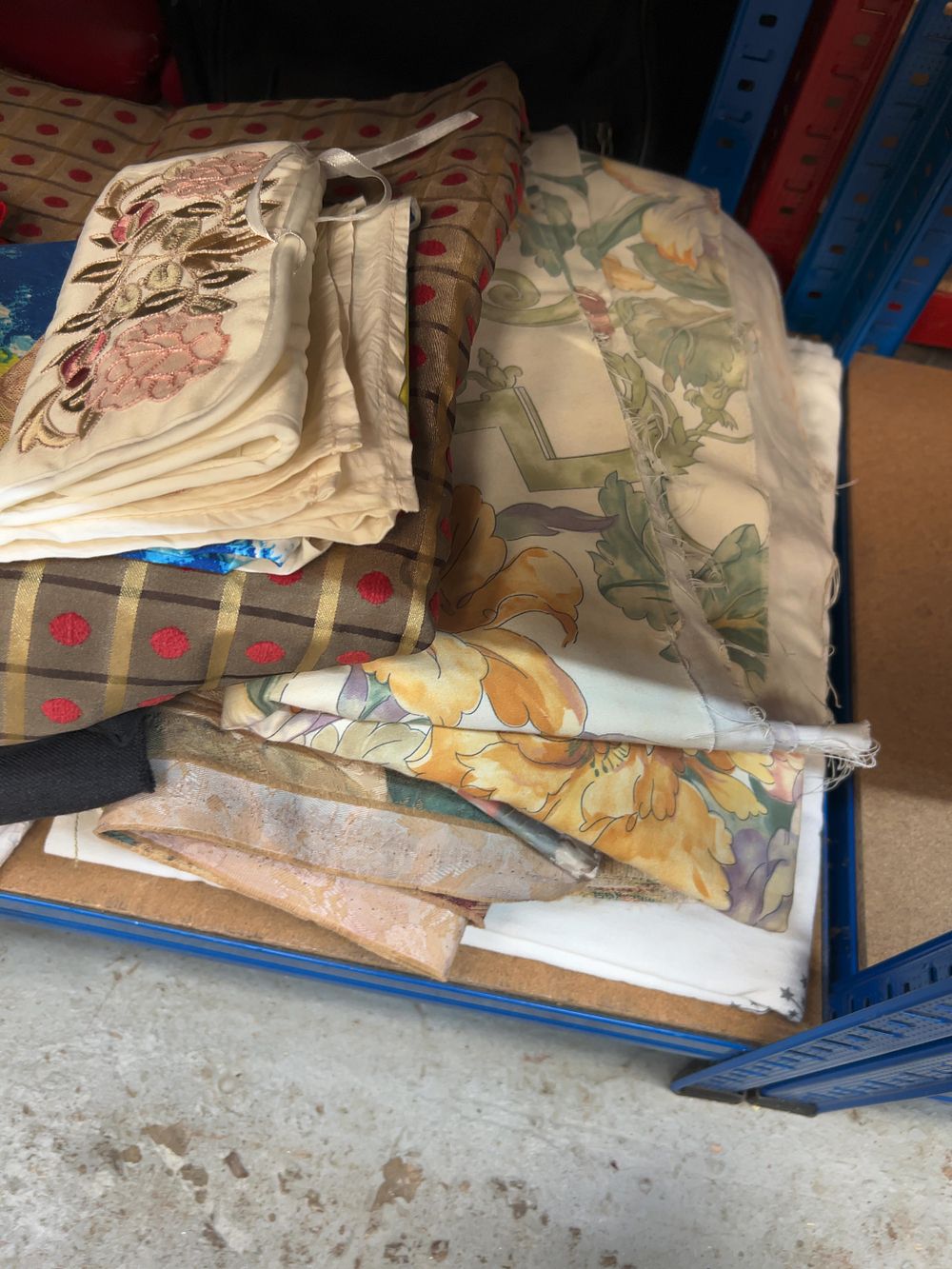 Lot 201: An Assortment of Decorative Textiles and Fabric Remnants including a Lisa Canali Scarf