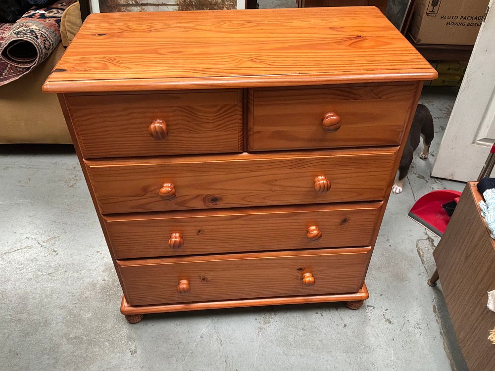 Lot 272: A Late 20th Century Country Style Pine Chest of Five Drawers