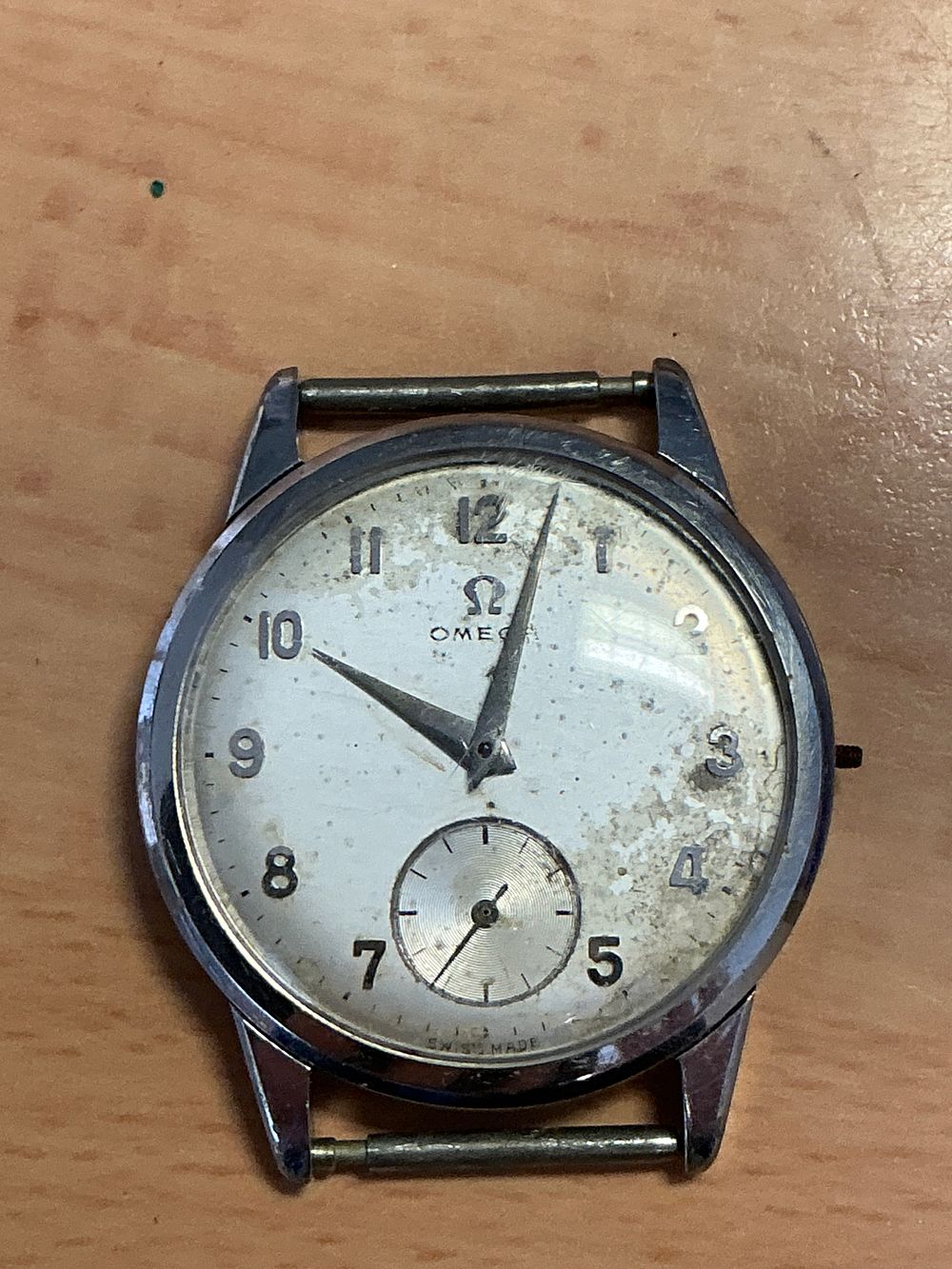 Lot 164: A Vintage Omega Stainless Steel Wristwatch