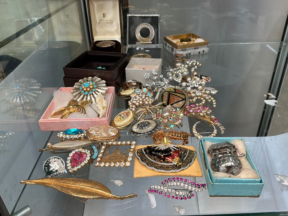 Lot 62: A Collection of Costume Jewellery Brooches and Pins Including H. Samuel and Isabella Examples