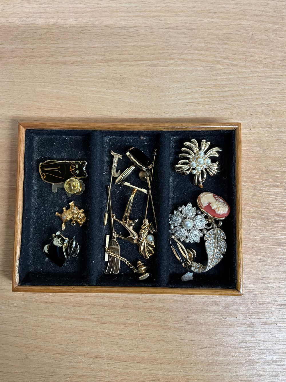 Lot 69: A Collection of Vintage Costume Jewellery Brooches and Stick Pins in a Wooden Display Tray