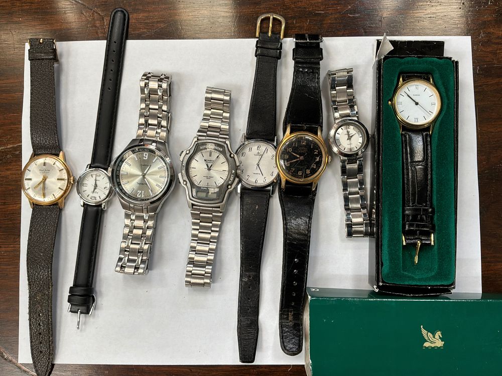 Lot 78: A Collection of Mixed Style Wristwatches Including Casio and Accurist Examples in Presentation Case