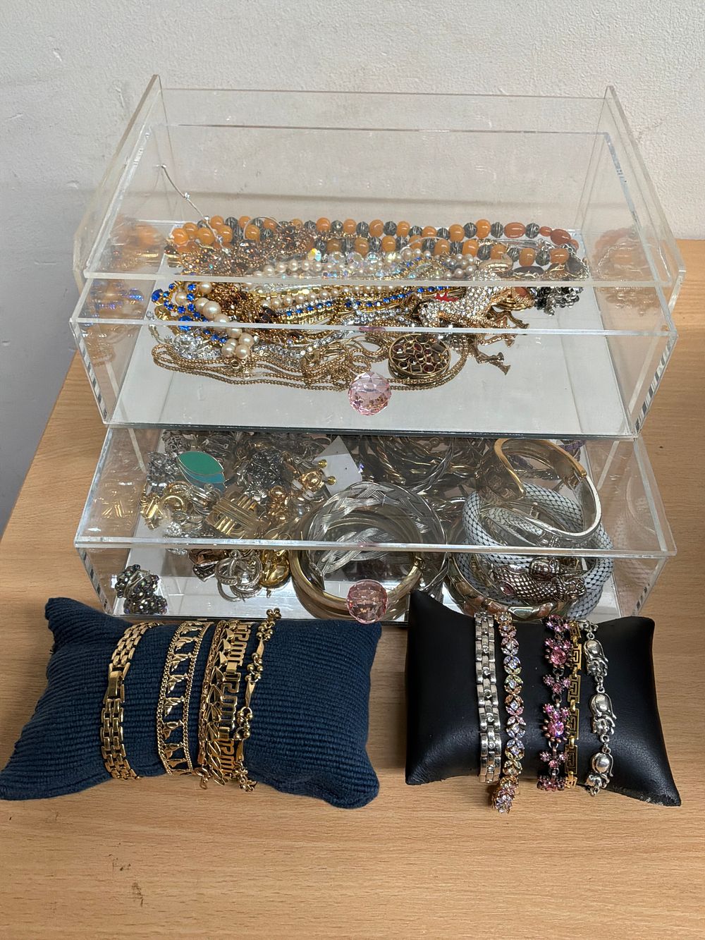 Lot 79: A Collection of Costume Jewellery in Various Styles and Materials with Acrylic Organizer Cases