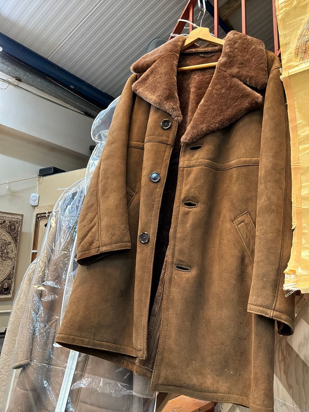 Lot 102: A Collection of Five Vintage Sheepskin and Suede Coats and Jackets