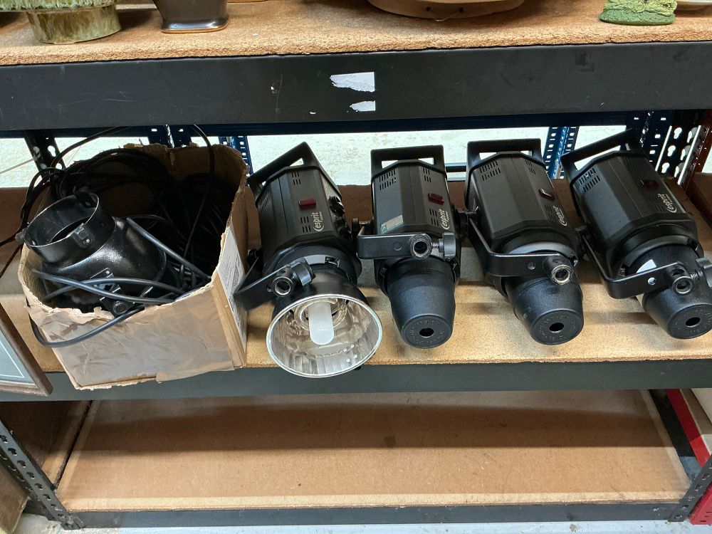 Lot 259: A Collection of Four Bowens Esprit Gemini Professional Studio Monobloc Flash Heads and Accessories
