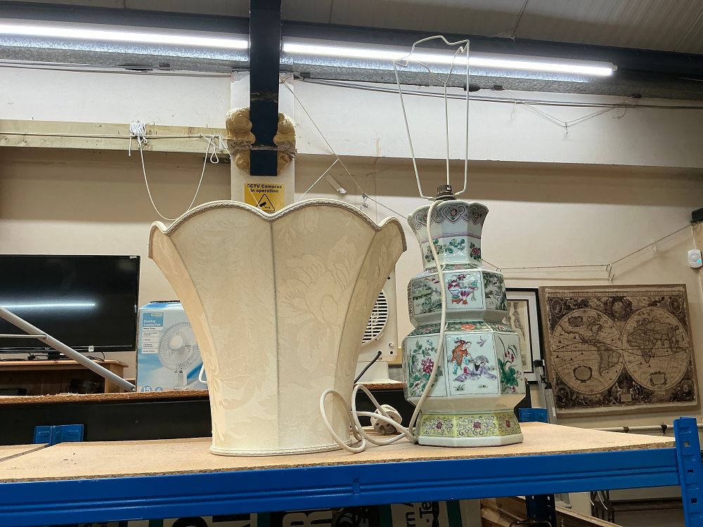 Lot 275: A Chinese Style Famille Rose Enamelled Tiered Hexagonal Porcelain Table Lamp with Shade