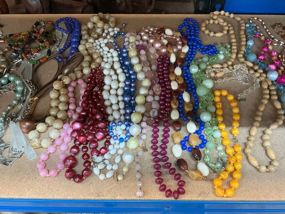 Lot 282: A Collection of Vintage Costume Jewellery Necklaces Including Multi-Strand and Boxed Examples