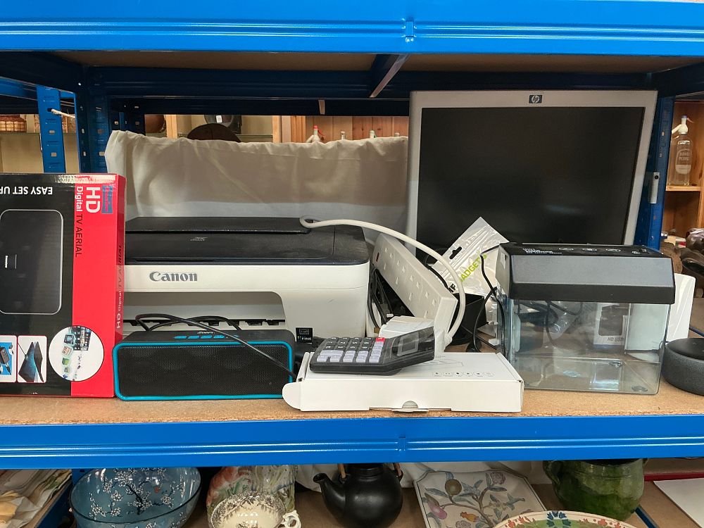 Lot 295: A Collection of Small Domestic Electronics and Computer Peripherals Including Canon and HP Examples