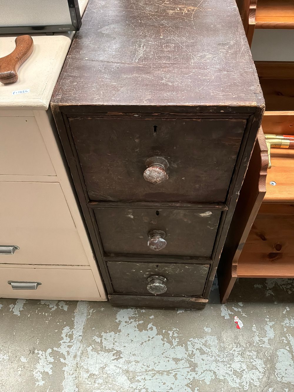 Lot 462: A Utilitarian Three Drawer Apothecary style Chest of Drawers
