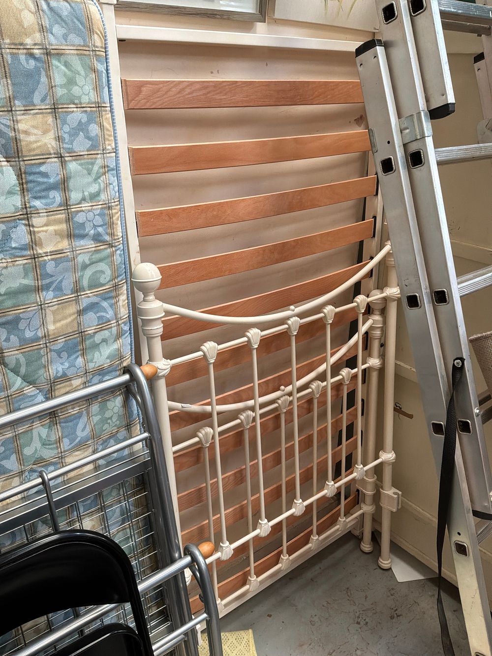 Lot 478: A Victorian Style Cream Painted Metal Single Bed Frame with Wooden Slats