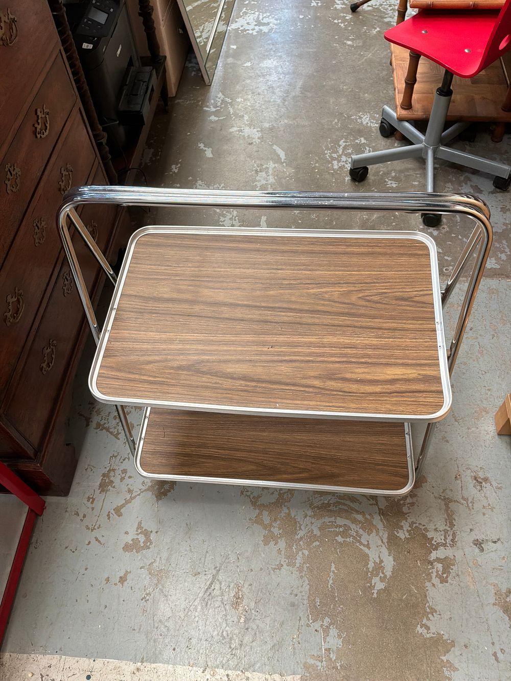 Lot 481: A Mid Century Modern Style Two Tier Folding Serving Trolley