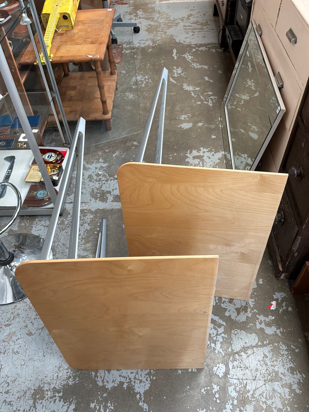 Lot 504: A Pair of Contemporary Veneered Plywood Wall Fix Tables