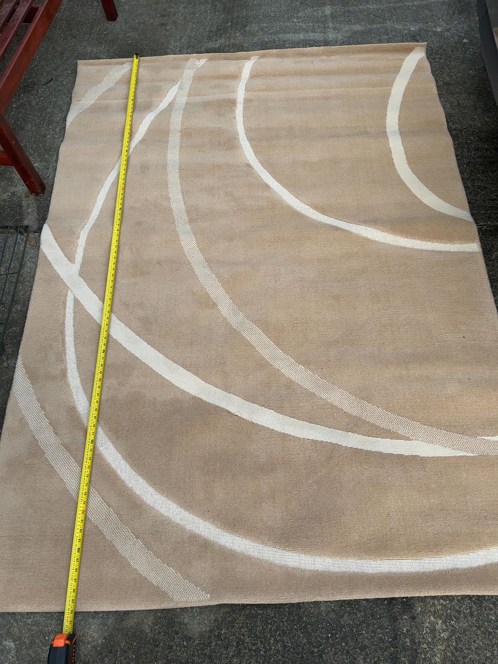 Lot 51: A Crossley Rug Collection Dreams Pattern Polypropylene Area Rug