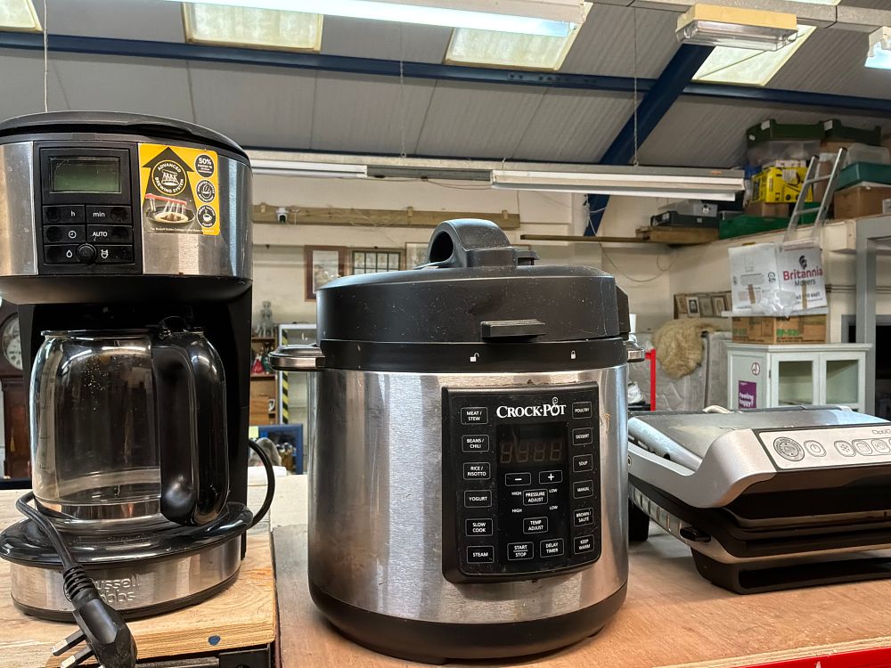 Lot 189: A Trio of Kitchen Countertop Appliances including Russell Hobbs, Crock-Pot and Tefal Examples