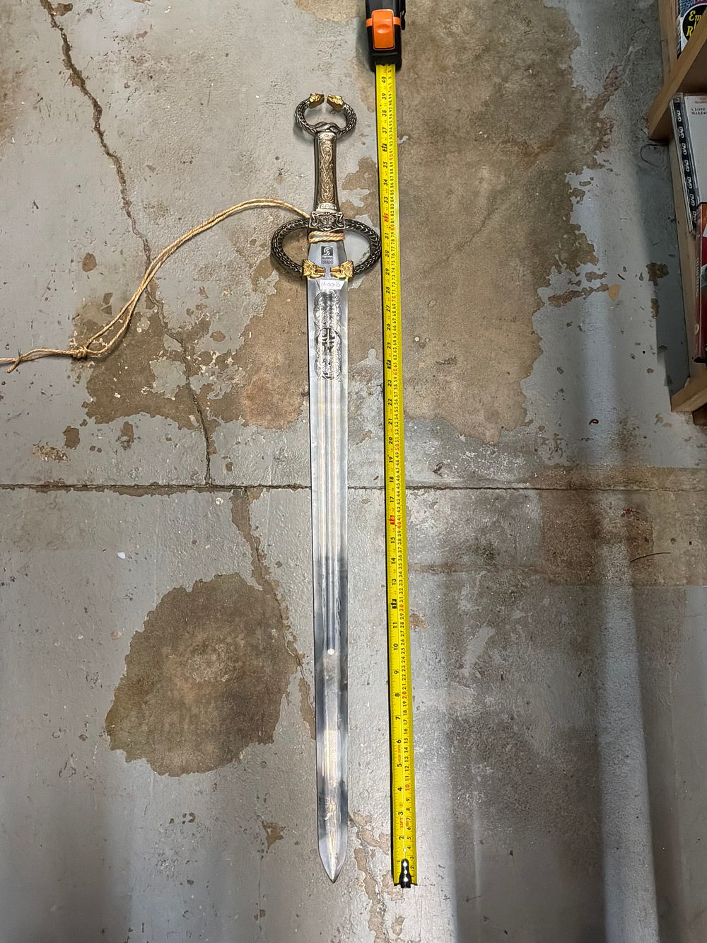 Lot 190: A Gladius Toledo Viking Style Stainless Steel Decorative Sword