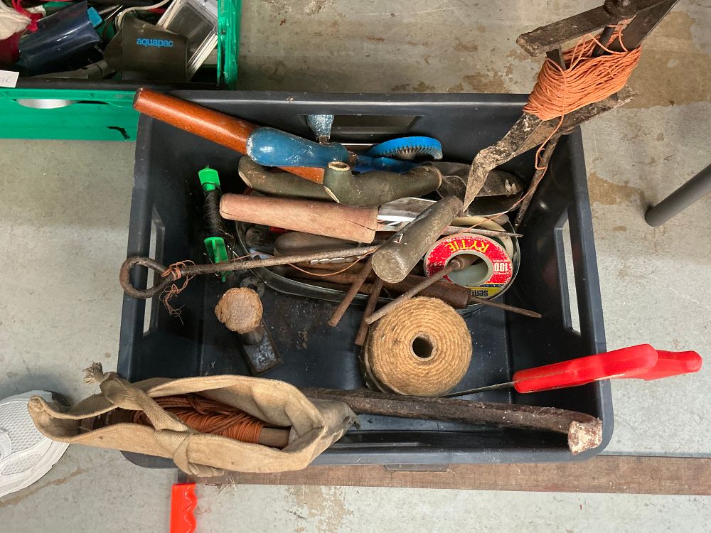 Lot 357: A Collection of Assorted Vintage Hand Tools and Garden Equipment