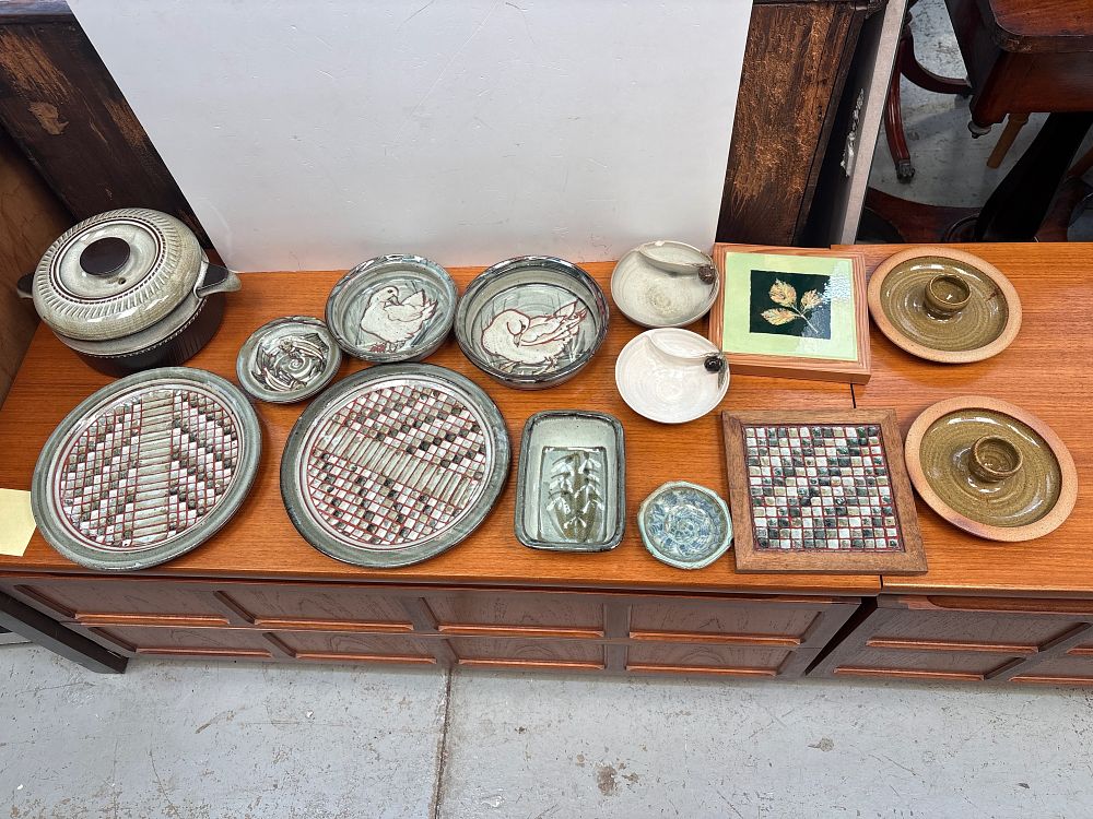Lot 293: A Collection of Stoneware Studio Pottery featuring Bird and Mosaic Motifs