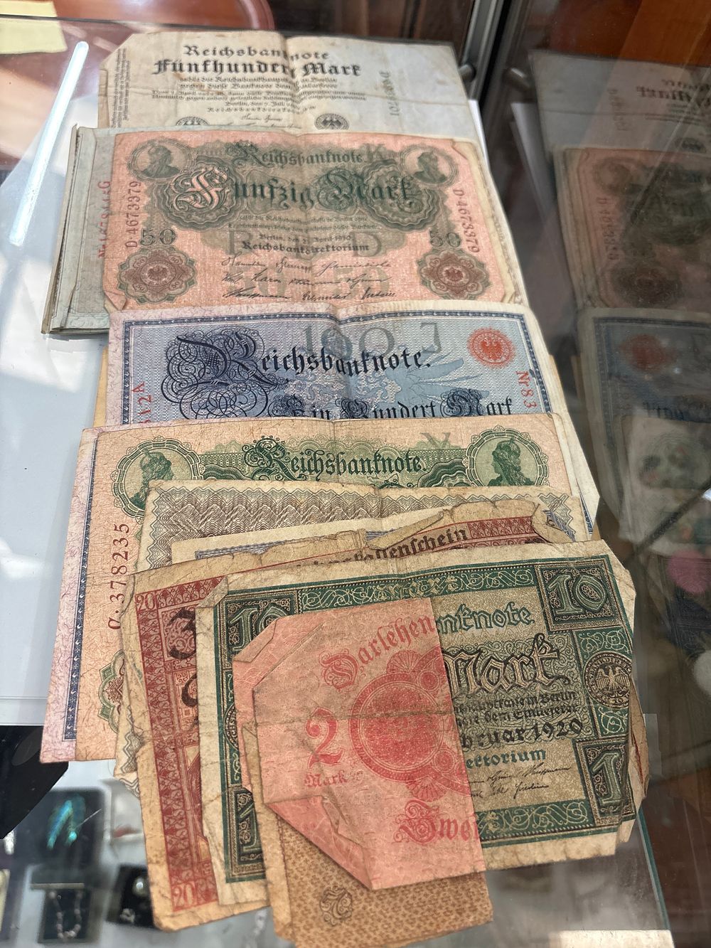 Lot 309: A Collection of Historical German Reichsbank and Darlehenskasse Paper Currency Banknotes