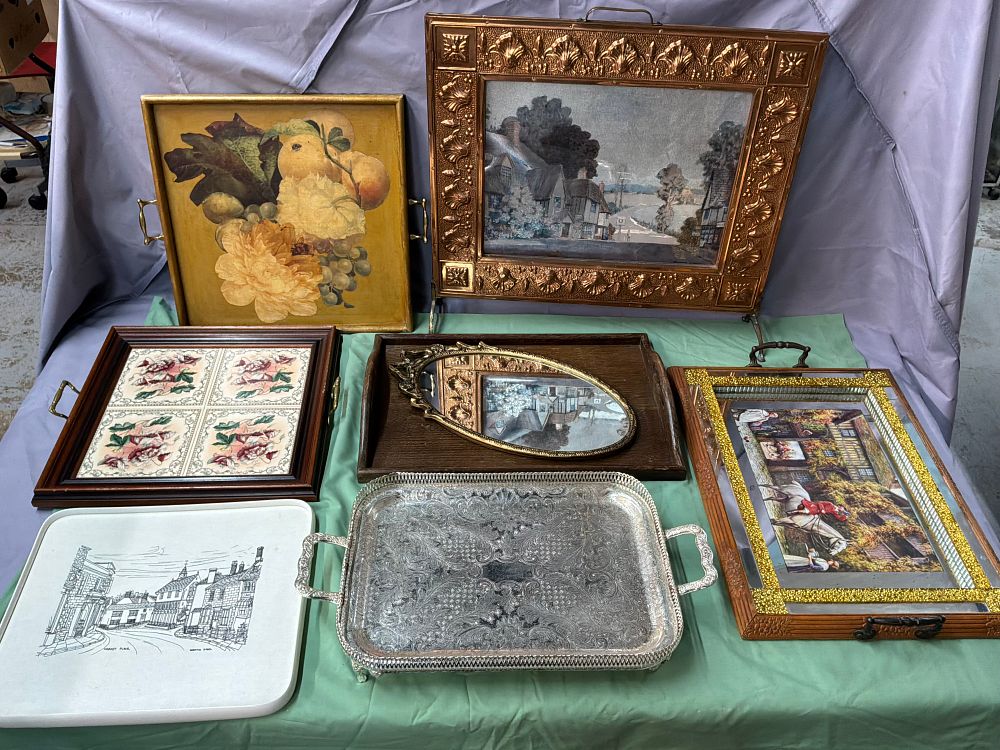 Lot 17: A Collection of Decorative Trays and a Fire Screen including a Veronica Zabel Example