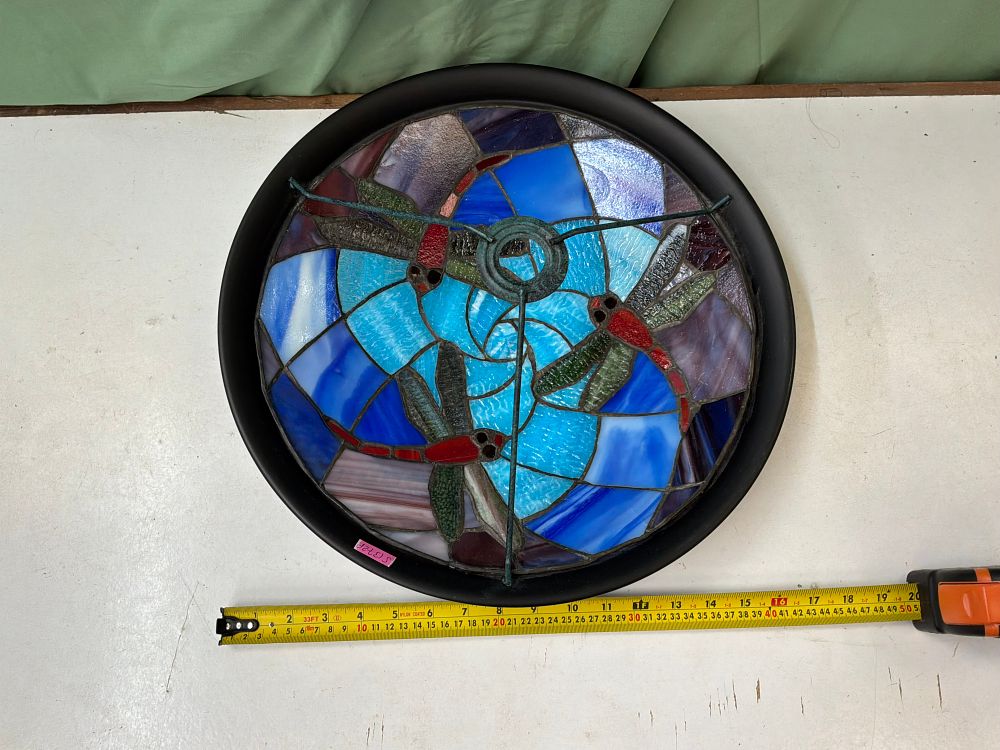 Lot 74: A Tiffany Style Stained Glass Dragonfly Lamp Shade