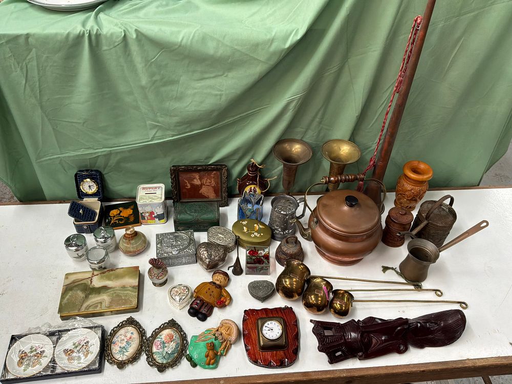 Lot 163: A Collection of Decorative Objects and Metalware Including Royal Worcester Examples