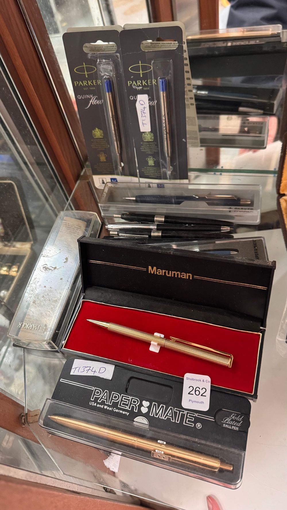 Lot 262: A Collection of Vintage Ballpoint Pens and Mechanical Pencils Including Maruman, Paper Mate and Parker Examples