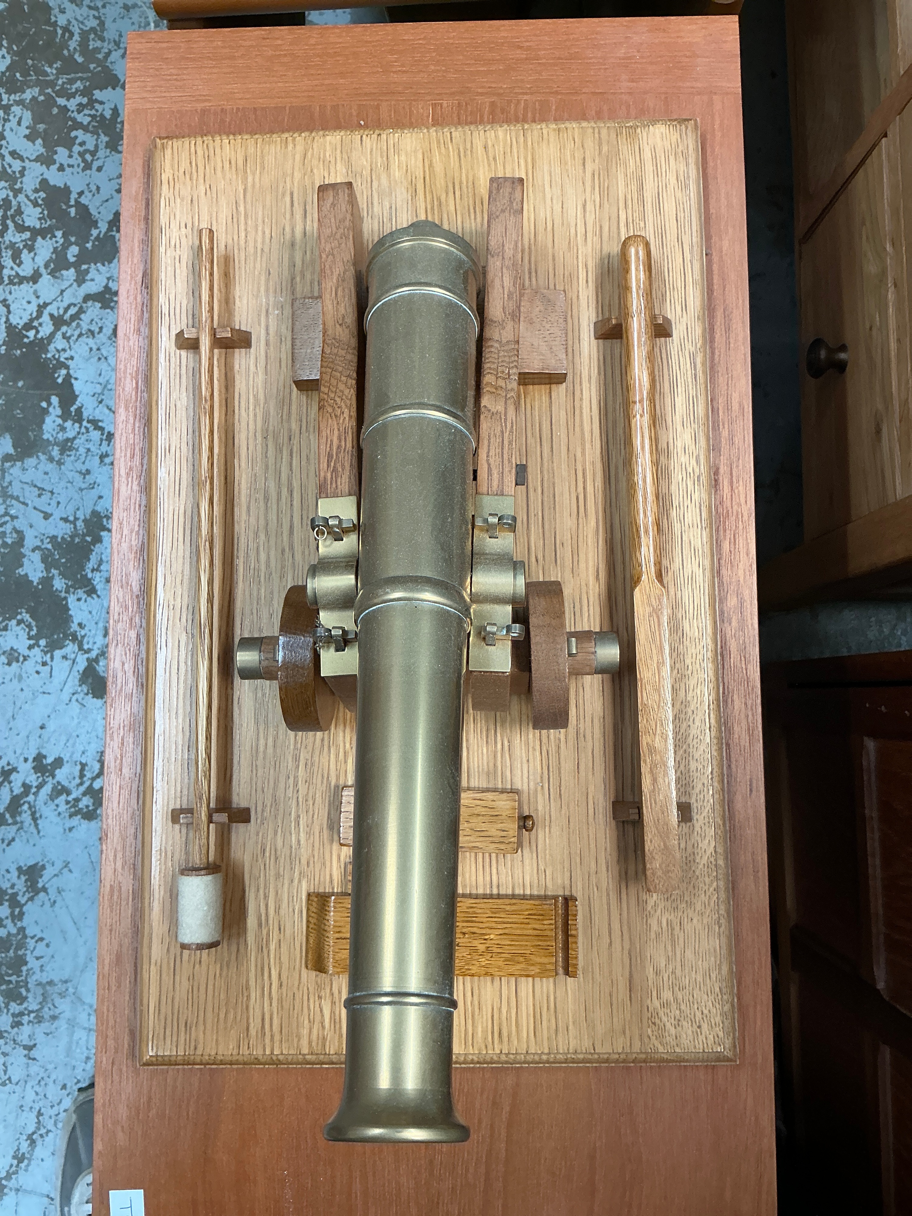 Plinht Lot 296 – A Detailed Scale Model of a Naval Cannon on a Wooden Plinth ...
