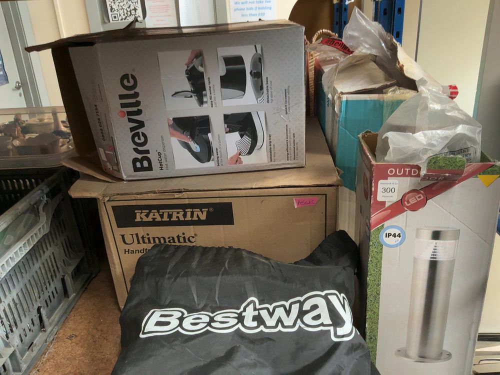 Lot 300: A Mixed Lot of Household and Commercial Goods Including Breville and Katrin Examples