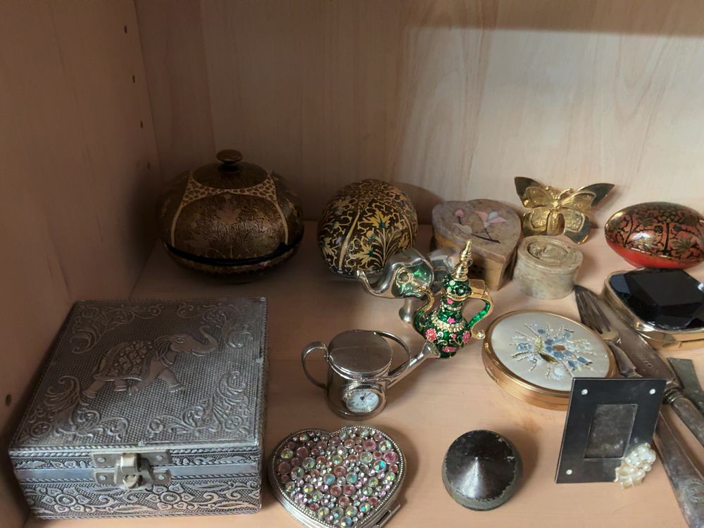 Lot 310: A Collection of Vintage and Antique Decorative Boxes and Curiosities