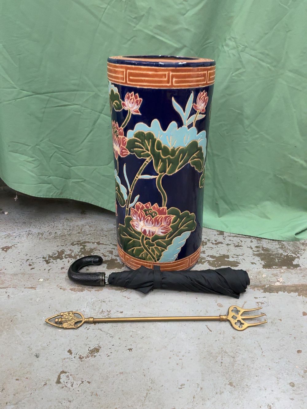 Lot 287: A Chinese Style Majolica Ceramic Umbrella Stand and Three Associated Household Items