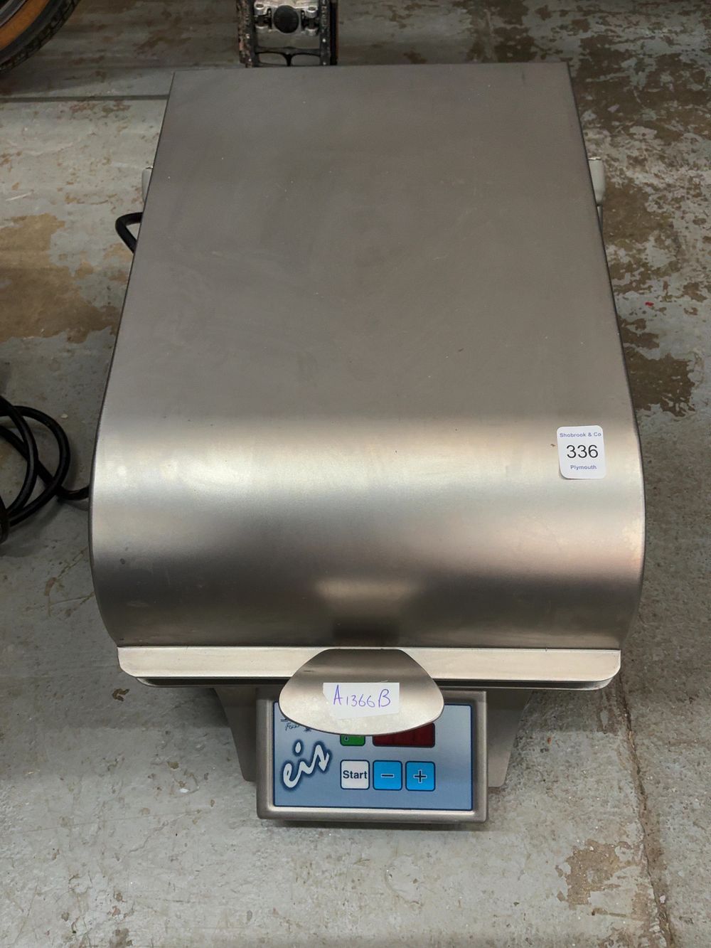 Lot 336: A Mille Idee Jet Food Eis Stainless Steel Commercial Panini Press